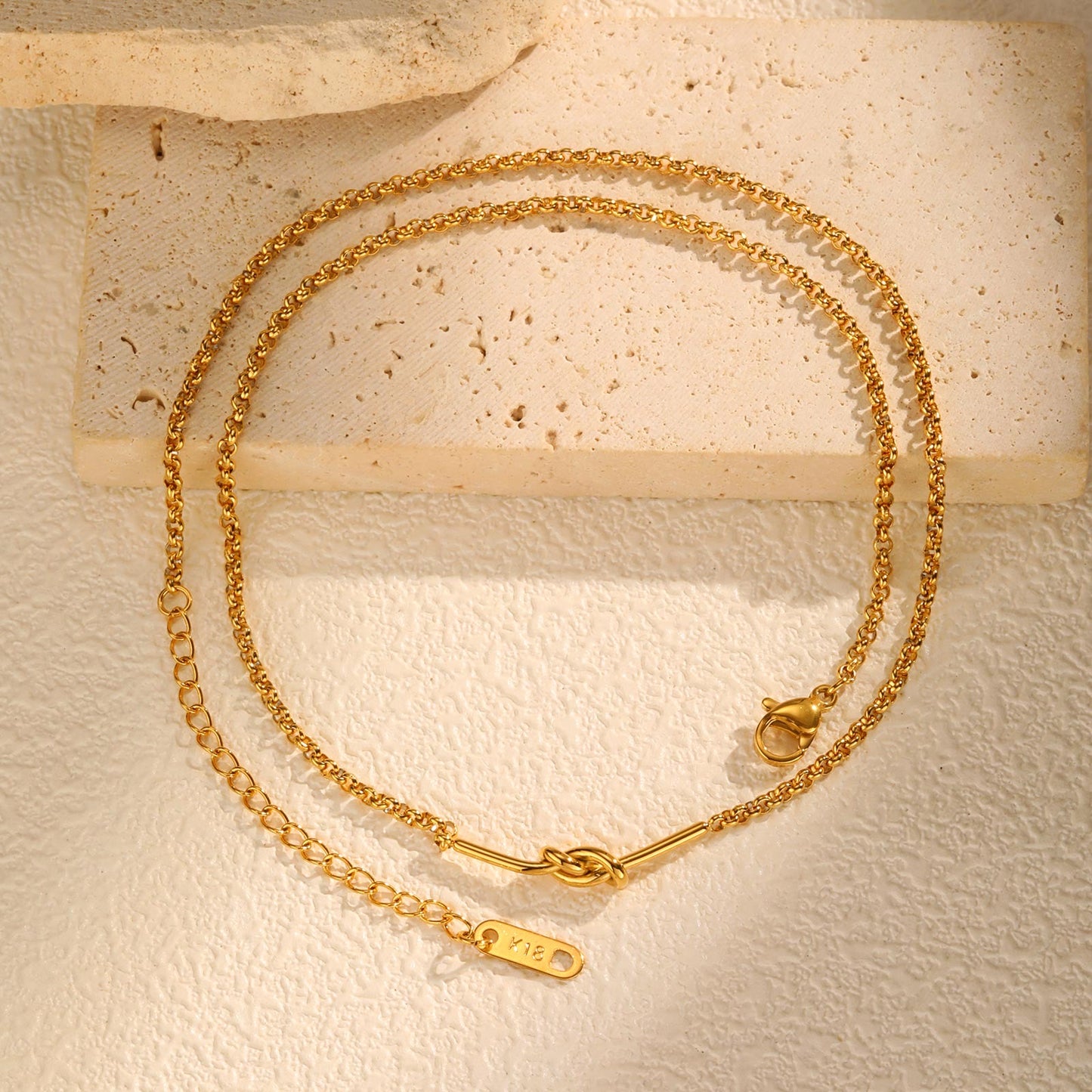 Round Knot Necklace