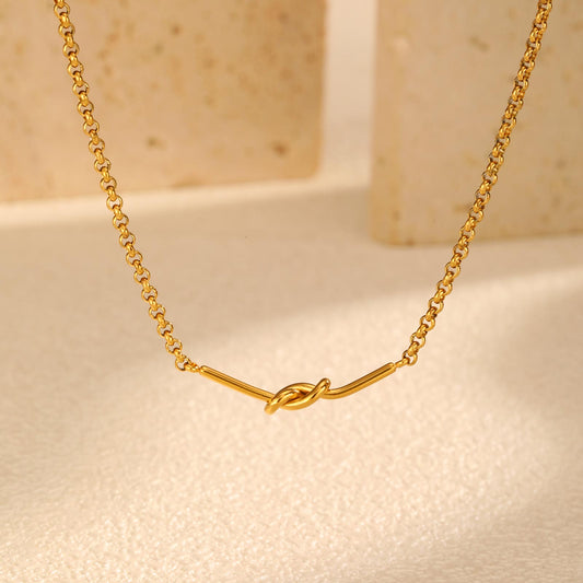 Round Knot Necklace