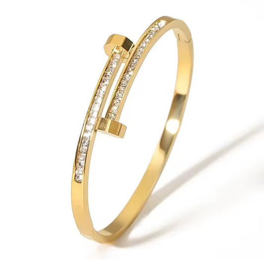 Double Head Zircon Nail Bangle
